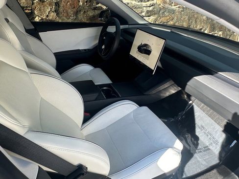 Used 2024 Tesla Model 3 Performance image 48