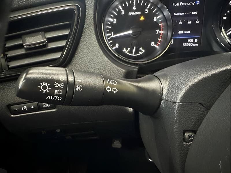 Used 2021 Nissan Rogue Sport SV AWD/4WD image 13