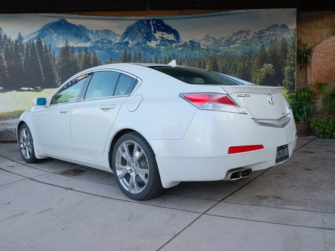 Used 2010 Acura TL SH-AWD image 4