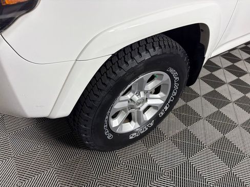 Used 2018 Toyota 4Runner SR5 image 10