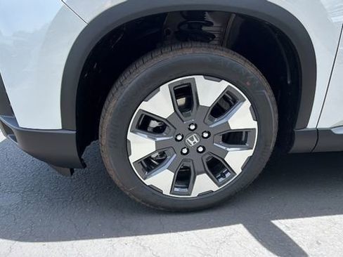 New 2026 Honda Pilot Elite image 10