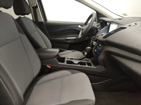 Used 2017 Ford Escape SE w/ Equipment Group 201A AWD/4WD image 21