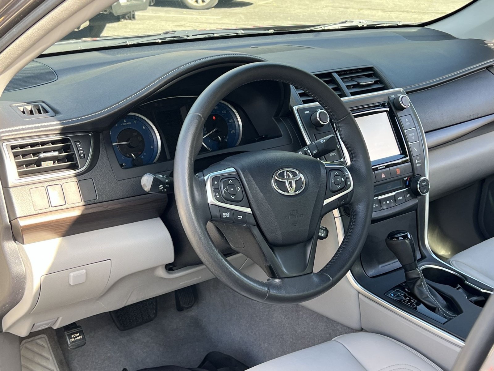 Used 2017 Toyota Camry XLE FWD image 20