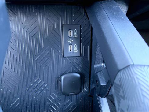 Used 2025 Toyota 4Runner TRD Off-Road Premium image 34