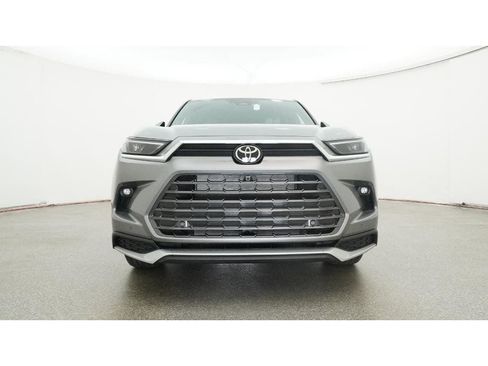 New 2026 Toyota Grand Highlander AWD Hybrid image 22