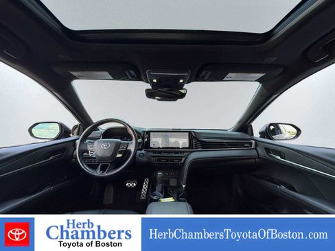 Used 2025 Toyota Camry XSE AWD/4WD image 6