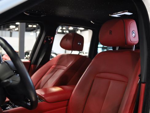 Used 2023 Rolls-Royce Cullinan AWD/4WD image 18