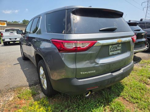 Used 2020 Chevrolet Traverse LS w/ LPO, Floor Liner Package FWD image 7