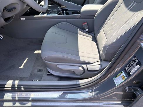 New 2026 Hyundai Elantra SEL Sport Premium FWD image 13