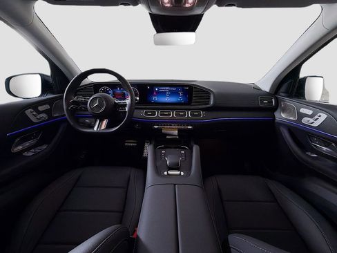 New 2026 Mercedes-Benz GLS 450 4MATIC image 9
