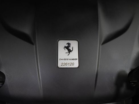 Used 2017 Ferrari California T RWD image 36