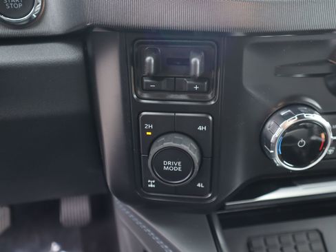 New 2026 Ford F250 Platinum AWD/4WD image 9