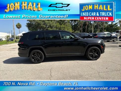 Used 2023 Jeep Grand Cherokee L Laredo AWD/4WD image 12