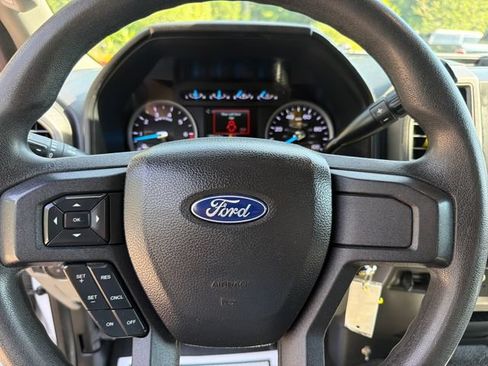 Used 2019 Ford F250 XL w/ Power Equipment Group AWD/4WD image 16