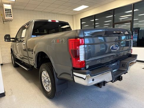 Used 2019 Ford F250 Lariat w/ Lariat Ultimate Package AWD/4WD image 3