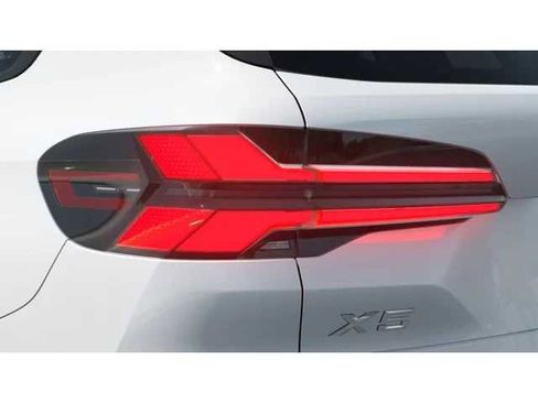New 2026 BMW X5 xDrive50e w/ M Sport Package AWD/4WD image 8