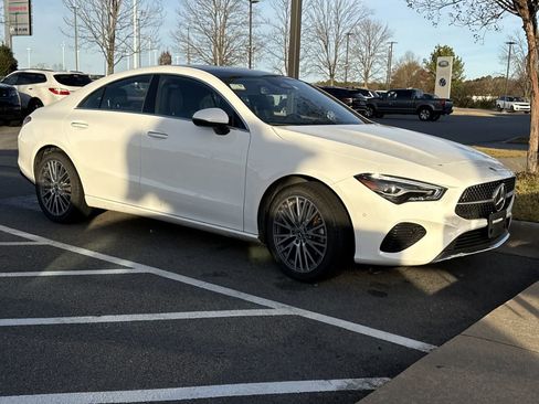 Used 2025 Mercedes-Benz CLA 250 image 3
