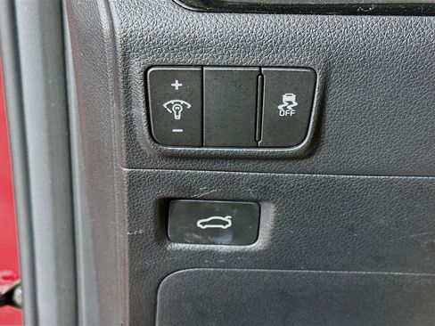 Used 2025 Kia K5 LXS image 17