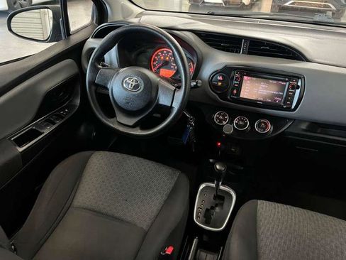 Used 2016 Toyota Yaris L image 13