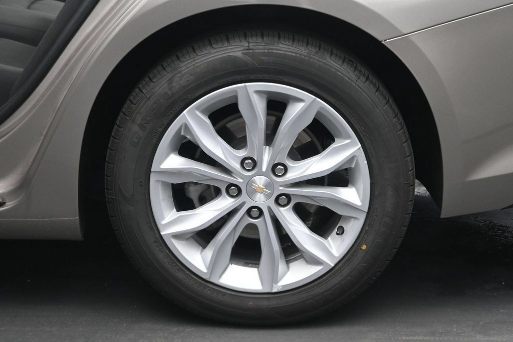 Used 2024 Chevrolet Malibu LT FWD image 30