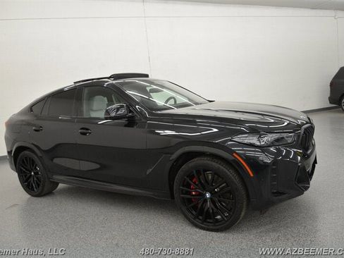 Used 2024 BMW X6 M60i w/ Dynamic Handling Package image 8