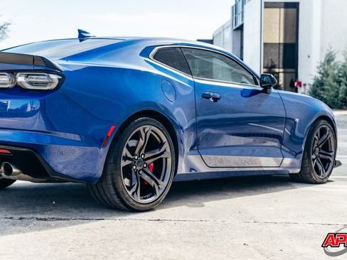 Used 2019 Chevrolet Camaro SS image 61