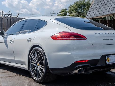 Used 2016 Porsche Panamera 4S w/ Premium Package Plus image 3