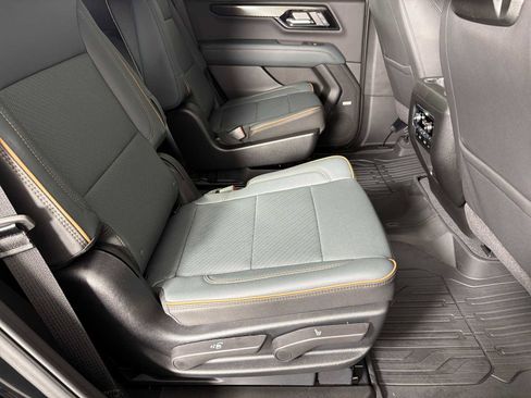 New 2026 GMC Yukon AT4 w/ AT4 Premium Plus Package AWD/4WD image 25