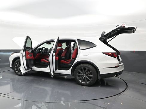 Used 2025 Acura MDX A-Spec AWD/4WD image 31