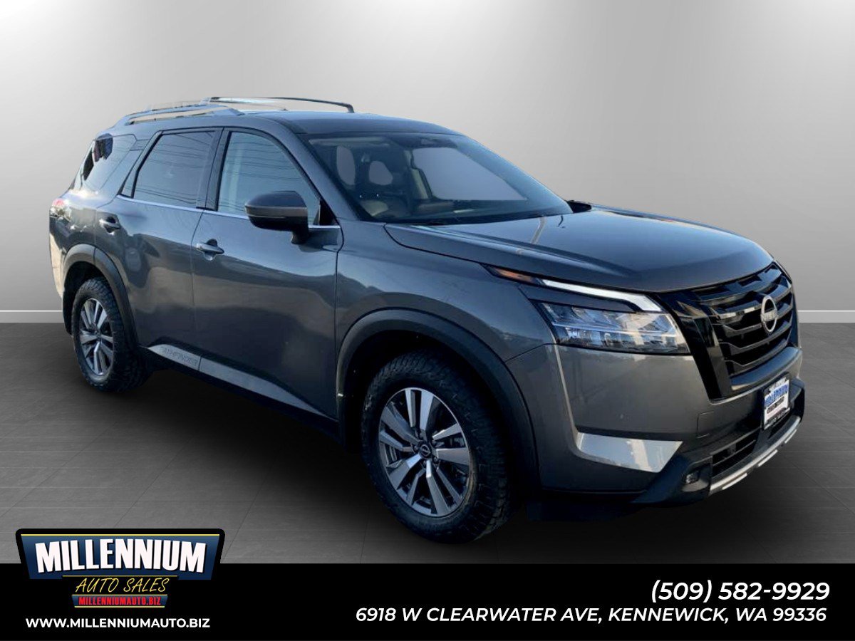 Used 2022 Nissan Pathfinder SL w/ Lighting Package (N92) AWD/4WD image 1