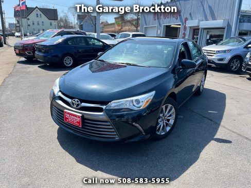 Used 2016 Toyota Camry XLE w/ Moonroof Package image 1