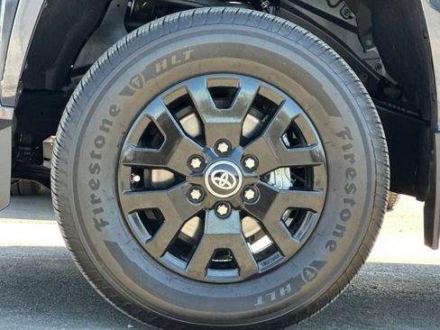 Used 2024 Toyota Tacoma SR5 AWD/4WD image 24
