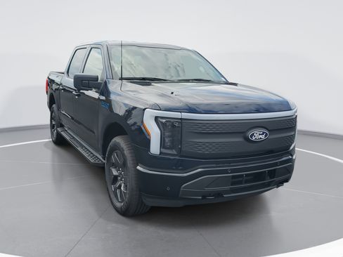 New 2025 Ford F150 Lightning Flash image 2