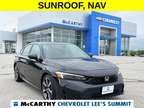 Used 2025 Honda Civic Sport Touring image 1