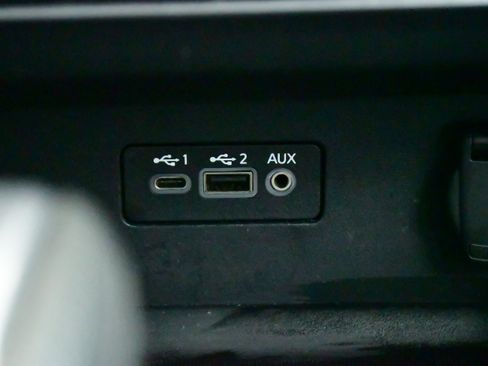 Used 2025 Nissan Altima 2.5 SV FWD image 27