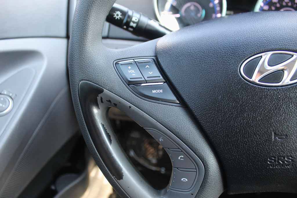 Used 2012 Hyundai Sonata GLS FWD image 16