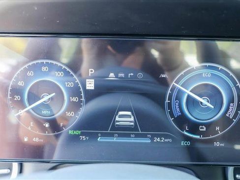 New 2025 Hyundai Elantra SEL image 15