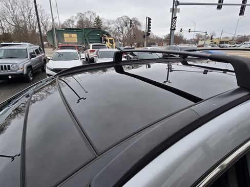 Used 2017 Hyundai Santa Fe Limited image 10