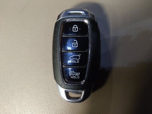 Used 2019 Hyundai Santa Fe Limited AWD/4WD image 32