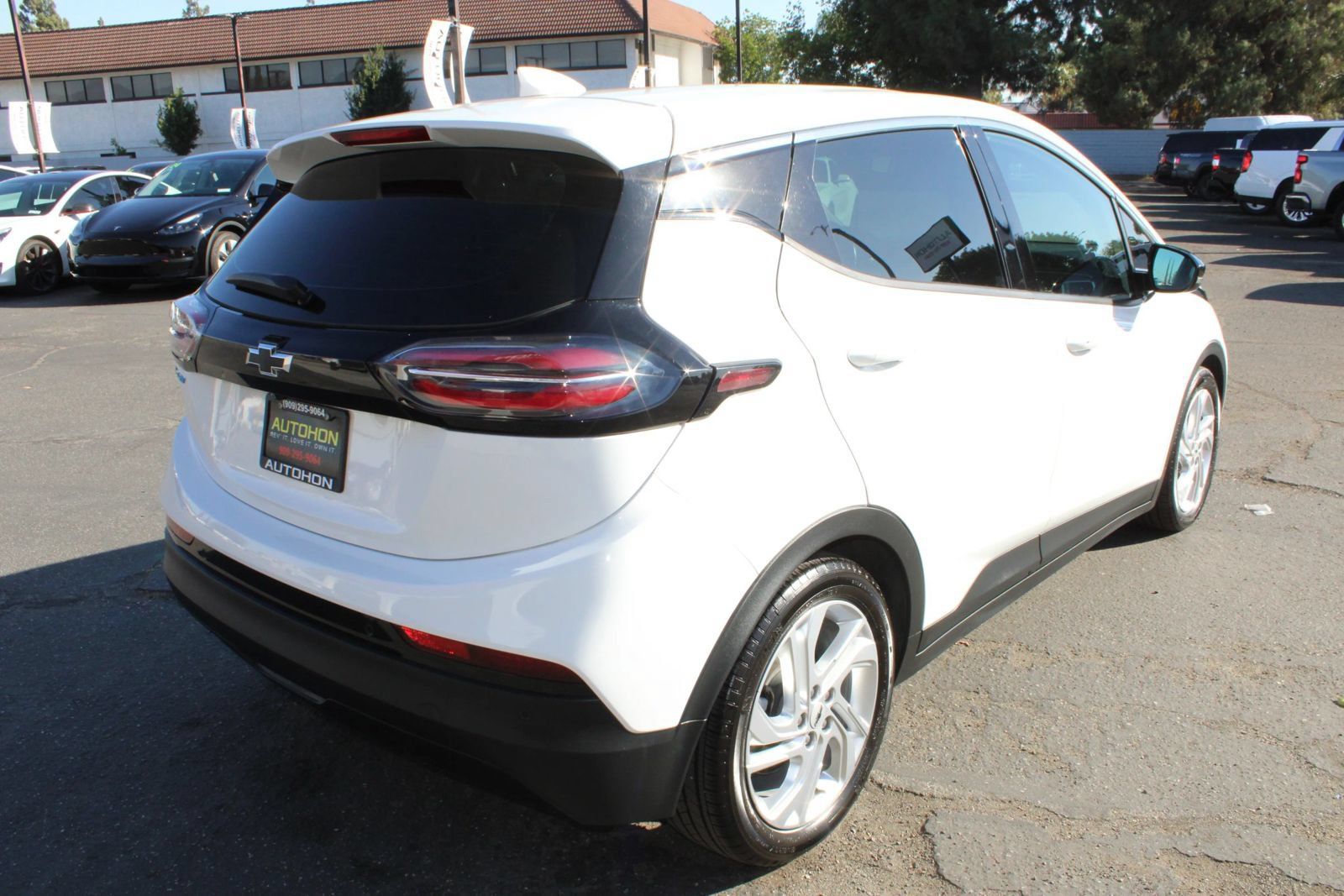 Used 2022 Chevrolet Bolt LT FWD image 32
