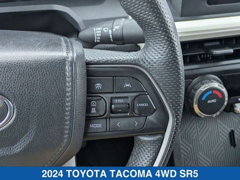 Used 2024 Toyota Tacoma TRD Off-Road image 18