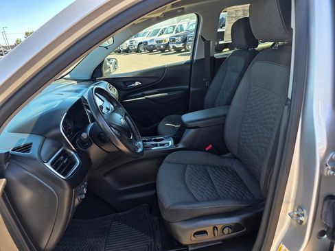 Used 2021 Chevrolet Equinox LT image 6