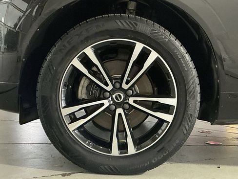 Used 2020 Volvo XC60 T5 Momentum AWD/4WD image 13