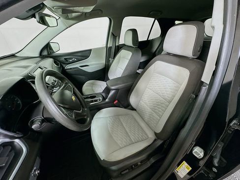Used 2018 Chevrolet Equinox LT AWD/4WD image 24