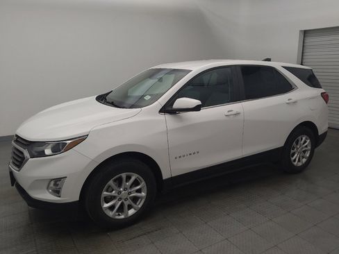 Used 2021 Chevrolet Equinox LT image 2
