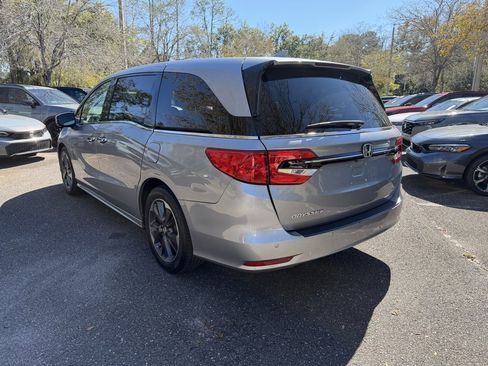 Used 2022 Honda Odyssey Elite image 4