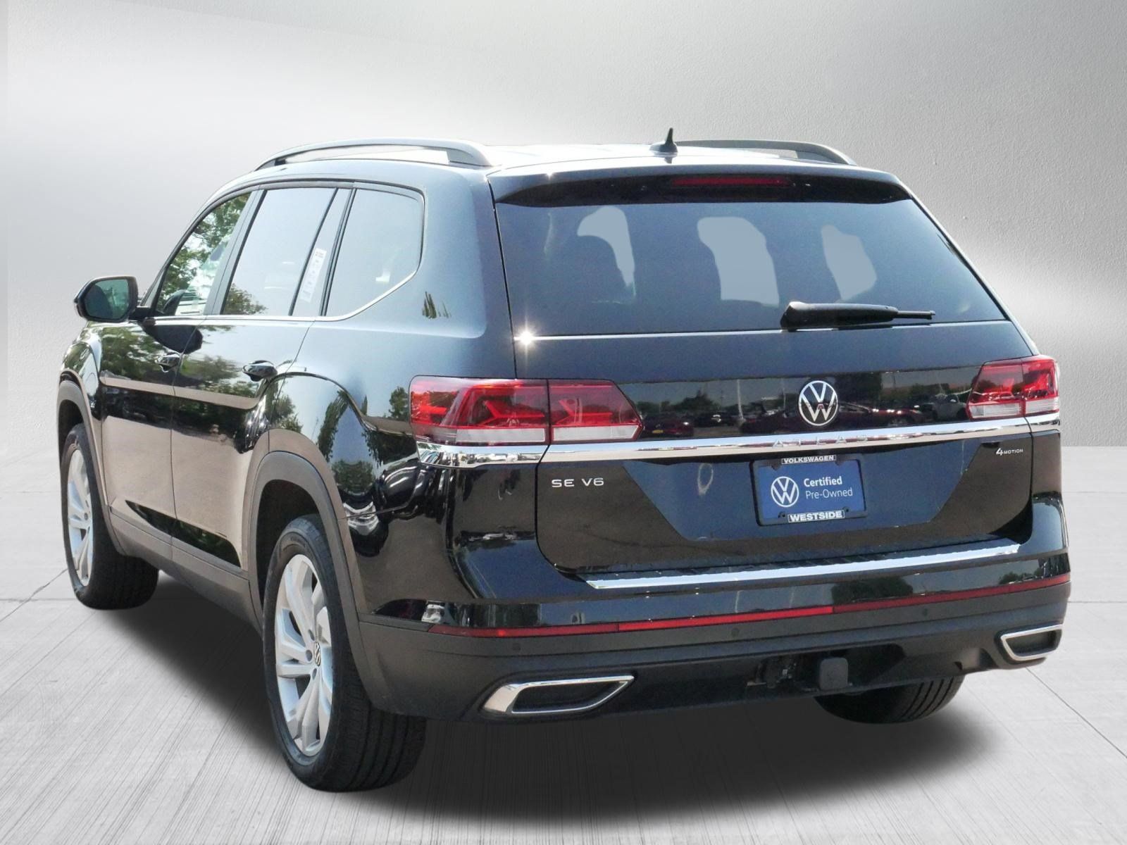 Certified 2023 Volkswagen Atlas SE w/ Panoramic Sunroof Package AWD/4WD image 7