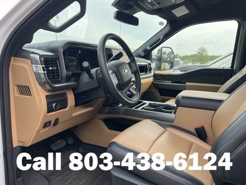 Used 2025 Ford F250 Lariat w/ Lariat Ultimate Package image 5