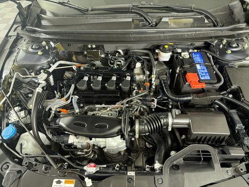Used 2025 Honda Accord LX image 30