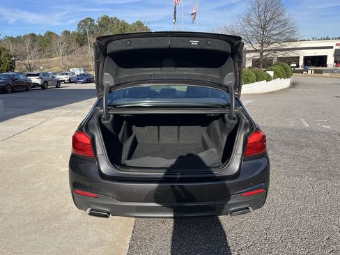 Used 2019 BMW 540i w/ M Sport Package image 34